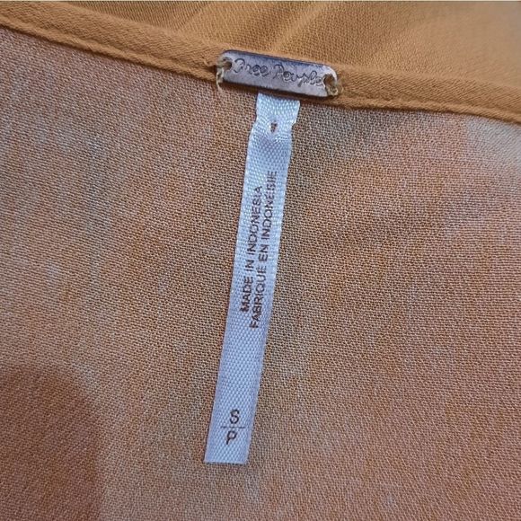 Free People Clear Skies Dress size Small Light Orange Floral Cold Shoulder Tunic - Picture 6 of 8